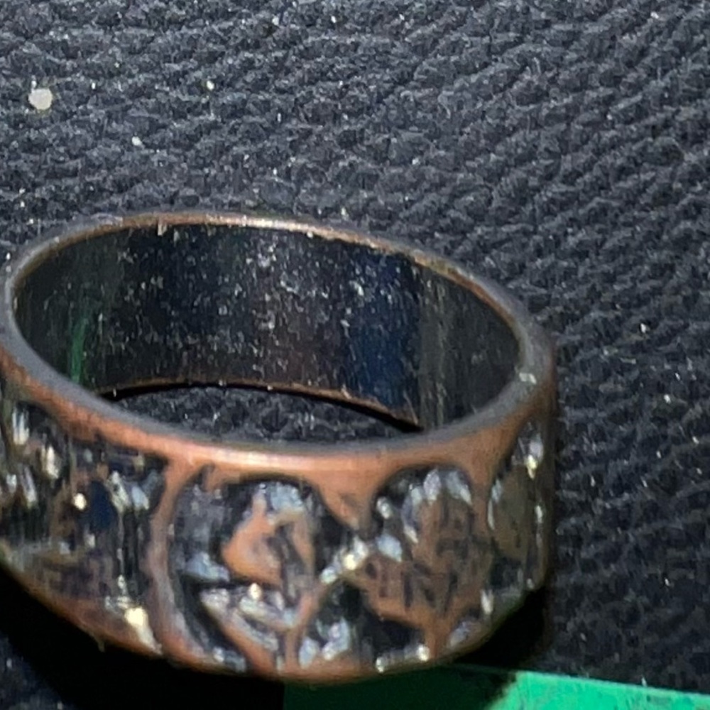 Vintage silver Family of Elephants embossed Ring